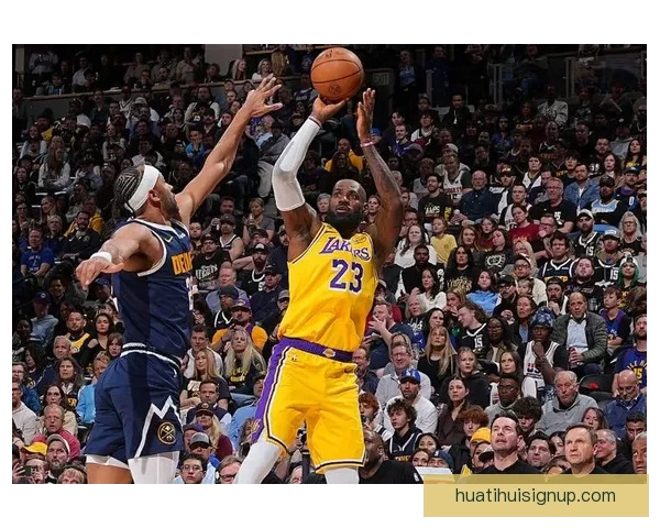 詹姆斯缔造两大历史第一 亚历山大成为近40年首位新纪录保持者